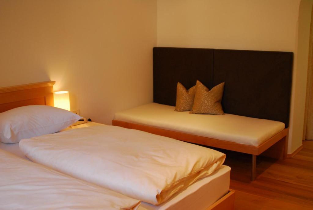 Hotel Dolomiten Collalbo Quarto foto